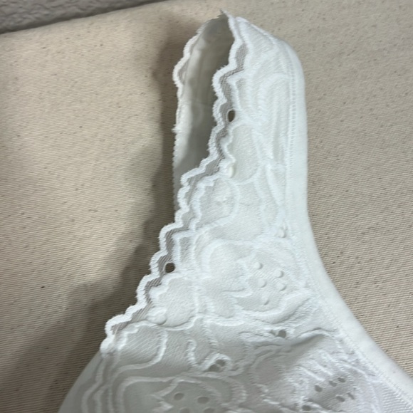 Cacique White Lace Full Coverage Bra - Picture 3 of 6